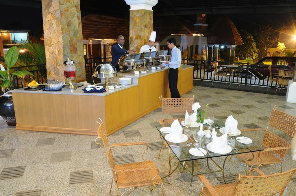 Royal Reward Resort Pyin Oo Lwin Buitenkant foto