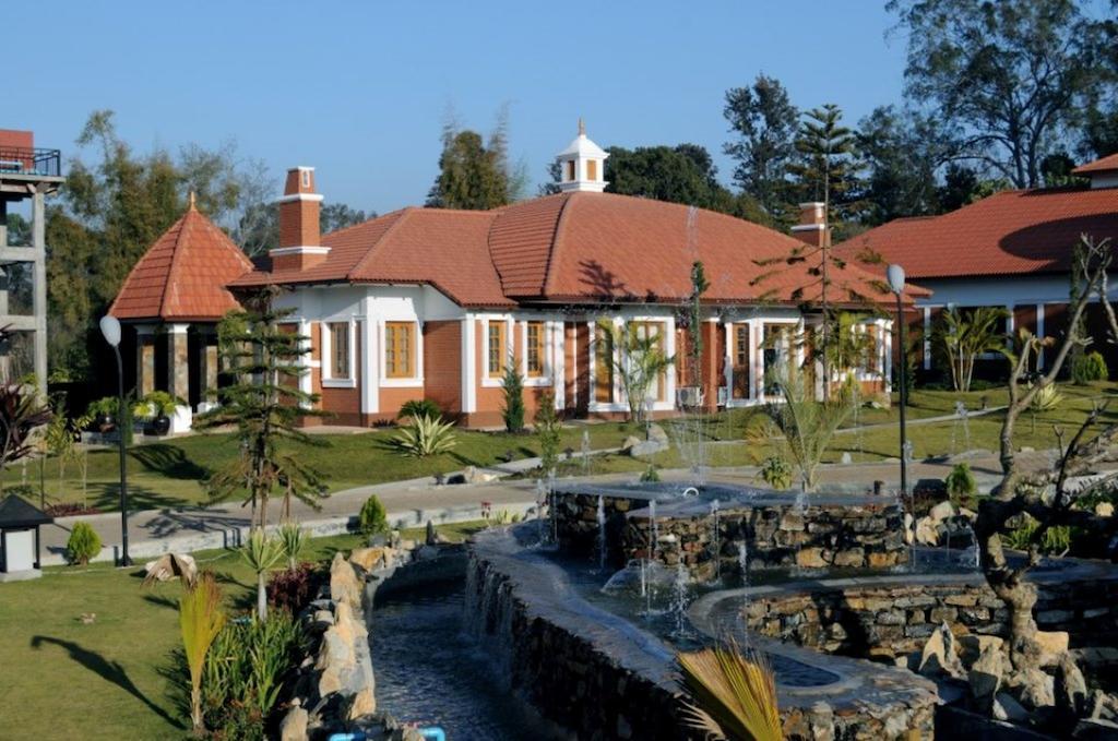Royal Reward Resort Pyin Oo Lwin Buitenkant foto