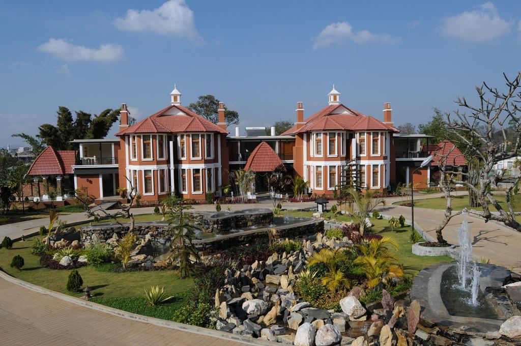 Royal Reward Resort Pyin Oo Lwin Buitenkant foto